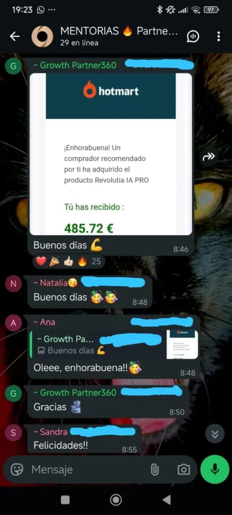 Prueba de venta High Ticket en la comunidad de Partner 360: un miembro muestra una comisión de 485 euros en Hotmart y recibe el apoyo de sus compañeros.